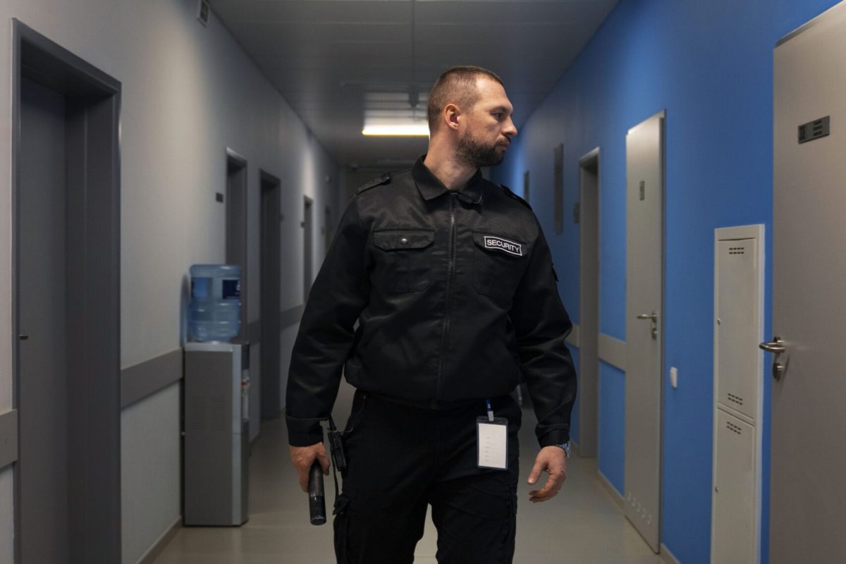 security-guard-workspace-min